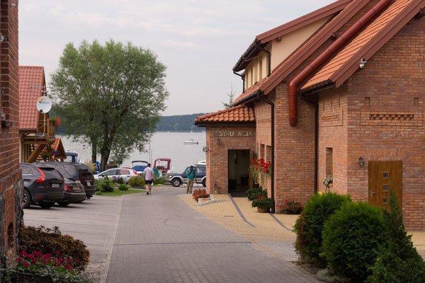 Sloneczny Port Bed and Breakfast Mikołajki Exteriör bild